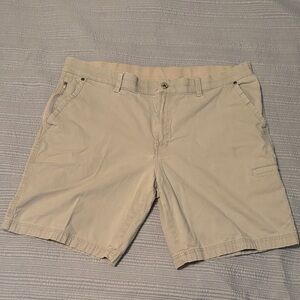 Weatherproof Men's Beige Cargo Shorts‎
